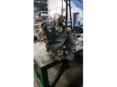 MOTOR CON ACCESORIOS Y CAJA DE CAMBIOS CITROEN ZX 1995