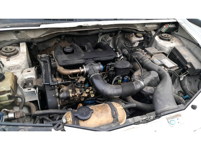 Autorradio PEUGEOT PARTNER 2002