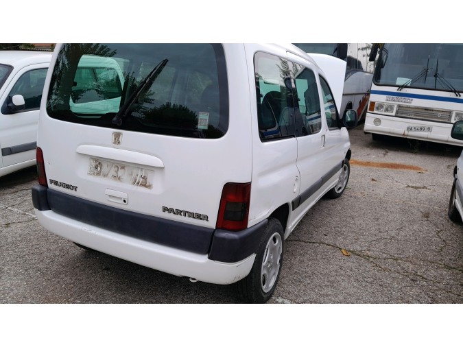BRAZO SUSPENSION DELANTERO DERECHO PEUGEOT PART CBESP P LAT 2002