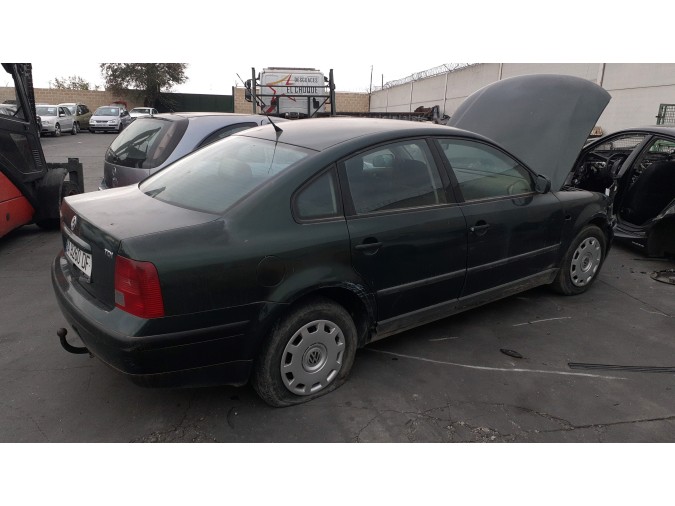 ELEVALUNAS TRASERO DERECHO VOLKSWAGEN PASSAT 1997