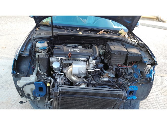 MANDO ELEVALUNAS DELANTERO DERECHO AUDI A3 2010