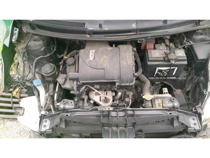 MANDO ELEVALUNAS DELANTERO DERECHO TOYOTA YARIS 2009