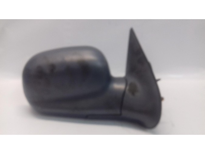 RETROVISOR DERECHO HYUNDAI SANTA FE NEGRO SIN PINTAR 2001