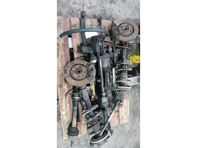 MANGUETA DELANTERA IZQUIERDA CITROEN BERLINGO 2007