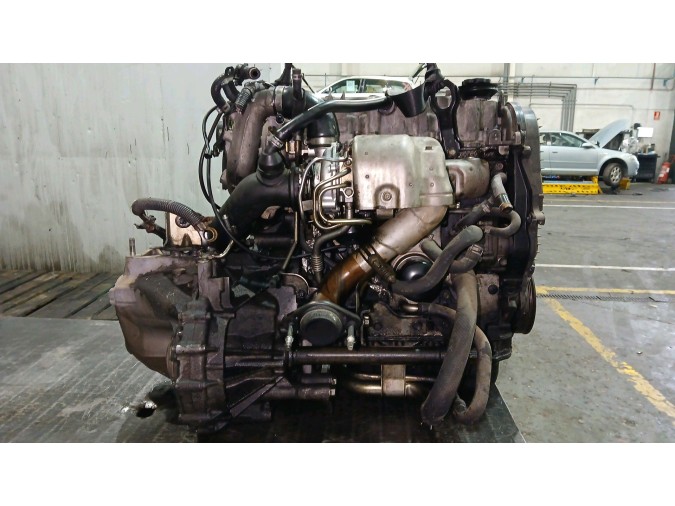 MOTOR CON ACCESORIOS Y CAJA DE CAMBIOS  2006