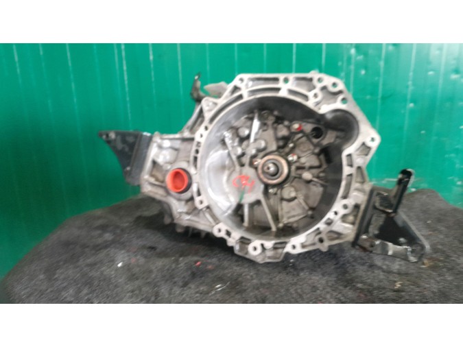 CAJA CAMBIOS TOYOTA AURIS 2013