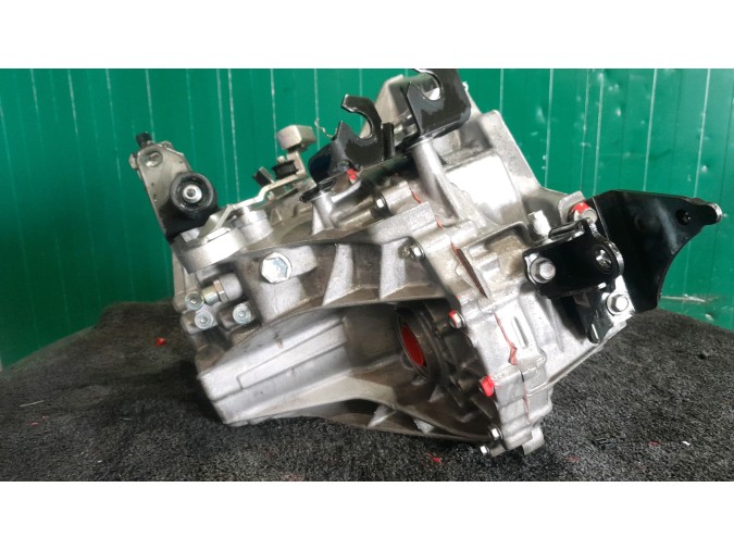 CAJA CAMBIOS TOYOTA AURIS 2013