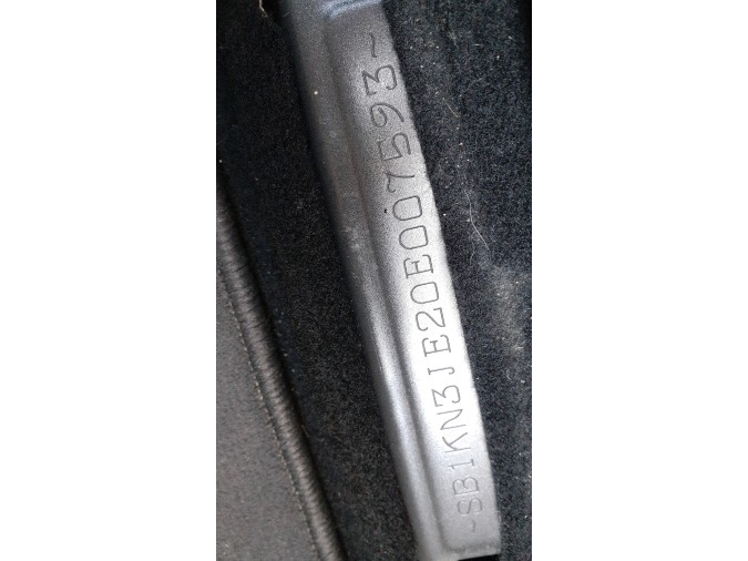 ELEVALUNAS DELANTERO DERECHO TOYOTA AURIS 2013