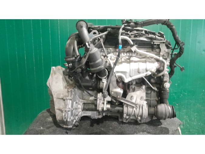 MOTOR CON ACCESORIOS Y CAJA DE CAMBIOS MERCEDES A 200 CDI 2013