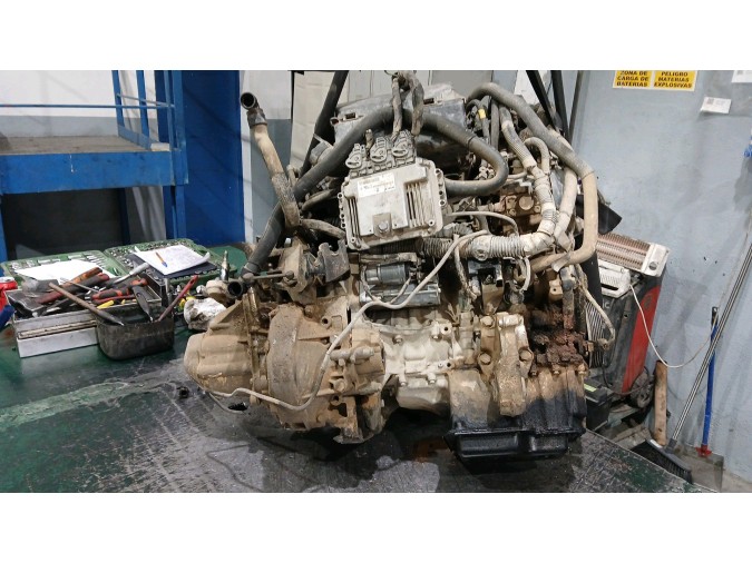 MOTOR CON ACCESORIOS Y CAJA DE CAMBIOS CITROEN JUMPY 2007