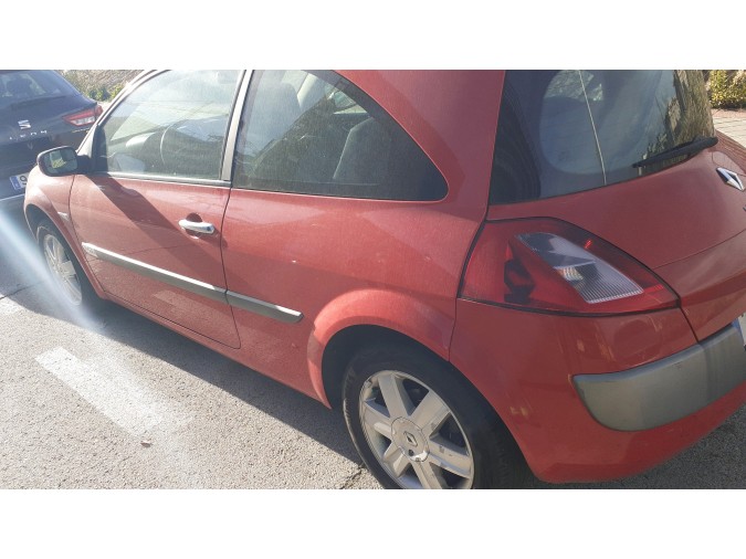 PRETENSOR CINTURÓN DELANTERO DERECHO RENAULT MÉGANE 2003