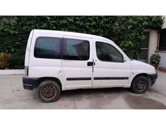 ELEVALUNAS DELANTERO DERECHO CITROEN BERLINGO 2000