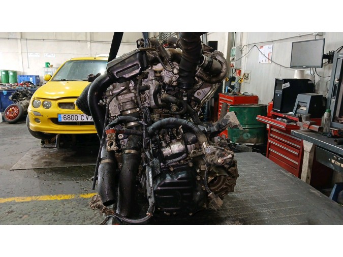 MOTOR CON ACCESORIOS Y CAJA DE CAMBIOS TOYOTA COROLLA 2005