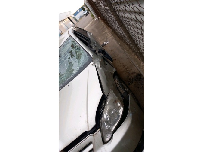 CERRADURA CAPO TOYOTA COROLLA 2005