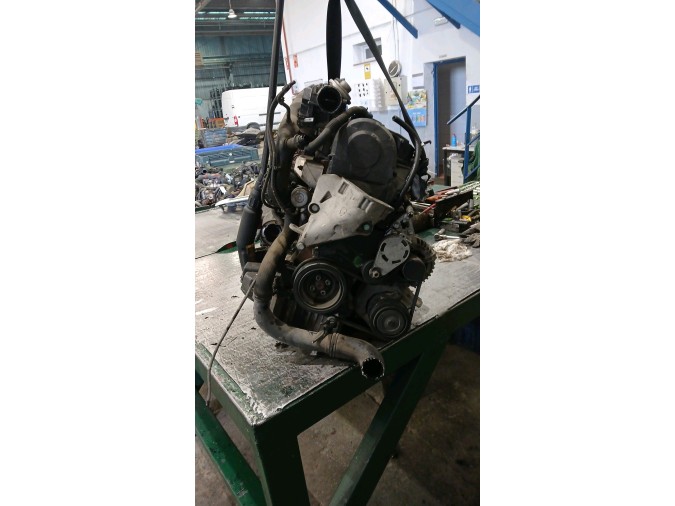 MOTOR CON ACCESORIOS Y CAJA DE CAMBIOS VOLKSWAGEN POLO 2006