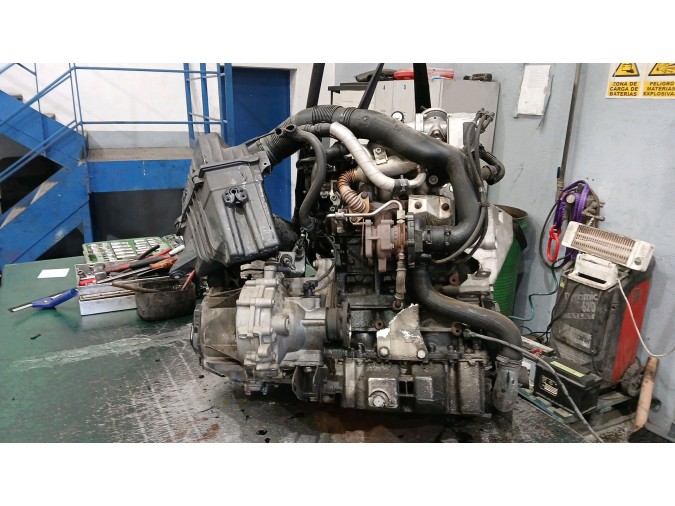 MOTOR CON ACCESORIOS Y CAJA DE CAMBIOS VOLKSWAGEN POLO 2006