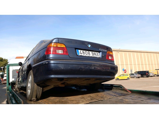 PRETENSOR CINTURÓN DELANTERO DERECHO BMW 52O I 2001