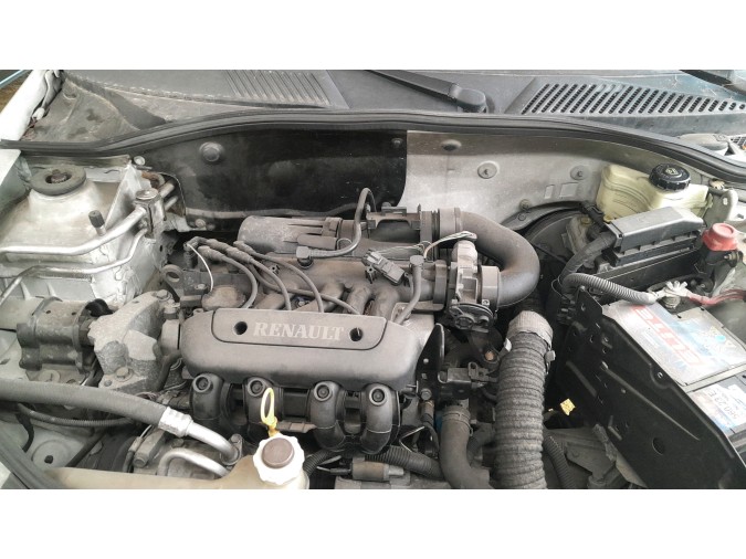 PARAGOLPES DELANTERO RENAULT CLIO 2001