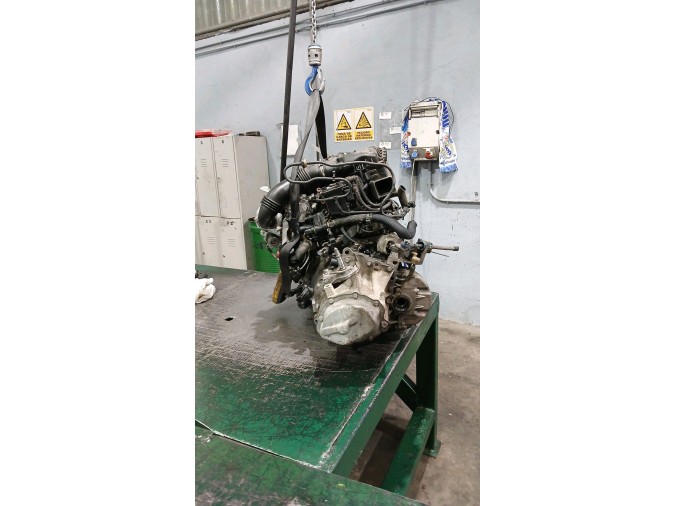 MOTOR CON ACCESORIOS Y CAJA DE CAMBIOS PEUGEOT 308 2008