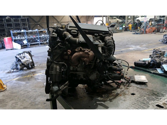 MOTOR CON ACCESORIOS SIN CAJA DE CAMBIOS CITROEN C3 2008