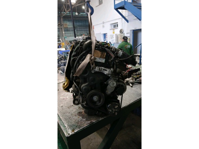 MOTOR CON ACCESORIOS Y CAJA DE CAMBIOS PEUGEOT 307 2021