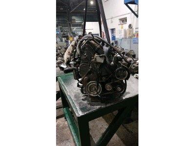 MOTOR CON ACCESORIOS Y CAJA DE CAMBIOS PEUGEOT 206 1999