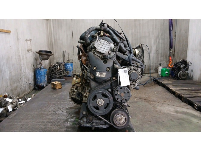 Motor TOYOTA YARIS 2005
