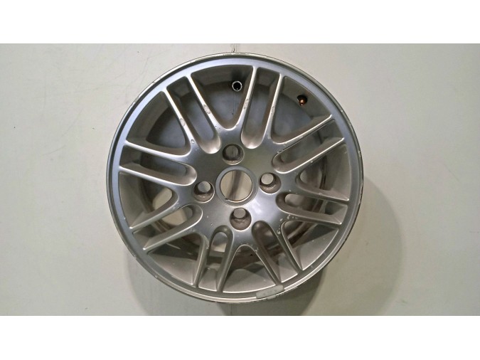 LLANTA FORD FOCUS 2003