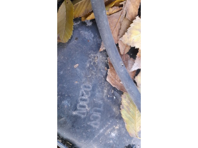 MANGUETA DELANTERA IZQUIERDA PEUGEOT 307 2004