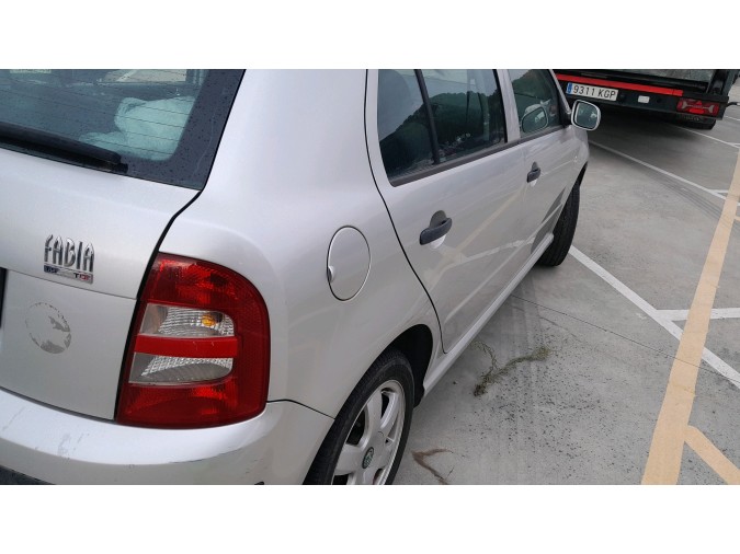 ELEVALUNAS TRASERO DERECHO SKODA FABIA 2004
