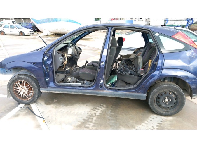 PANEL DELANTERO FORD FOCUS 1999