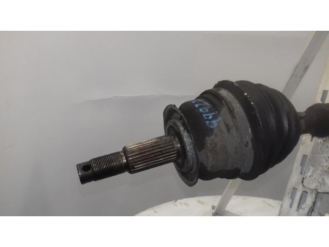 TRANSMISION DELANTERA DERECHA CHRYSLER 300M 1998