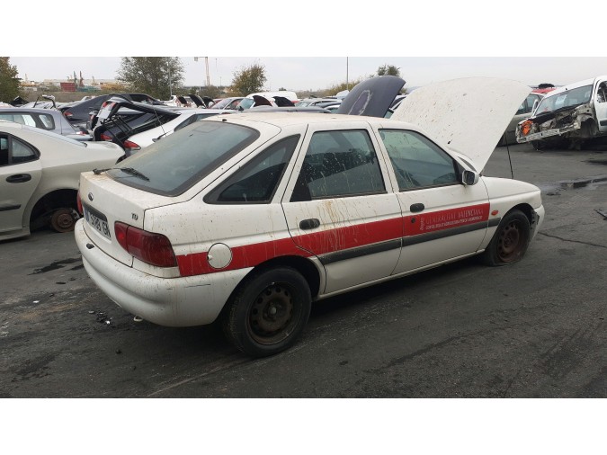 ELEVALUNAS DELANTERO DERECHO FORD ESCORT 1999