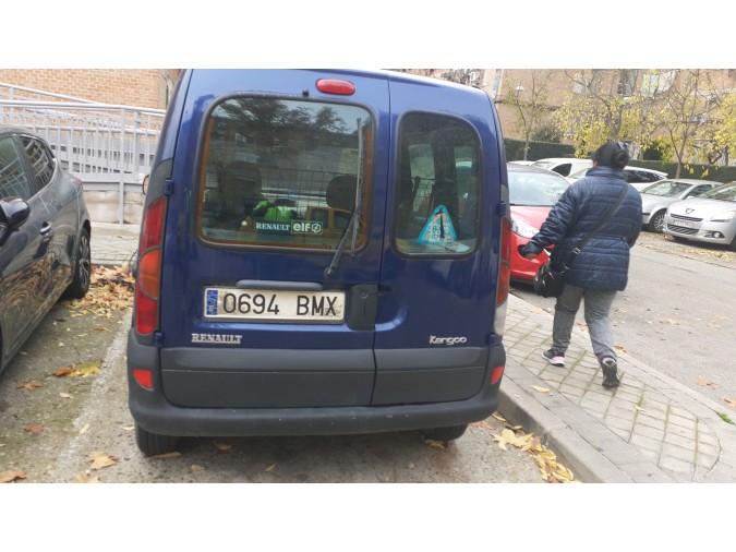 ELEVALUNAS DELANTERO DERECHO RENAULT KANGOO 2001