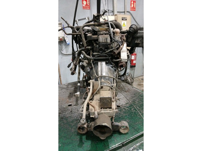 MOTOR CON ACCESORIOS Y CAJA DE CAMBIOS HYUNDAI H100 2005