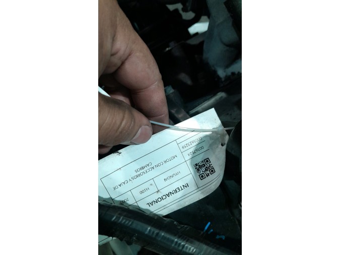 MOTOR CON ACCESORIOS Y CAJA DE CAMBIOS HYUNDAI H100 2005