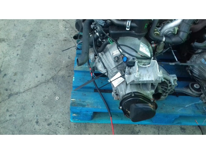 CAJA CAMBIOS FORD FIESTA 2001