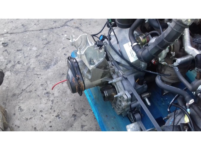 CAJA CAMBIOS FORD FIESTA 2001