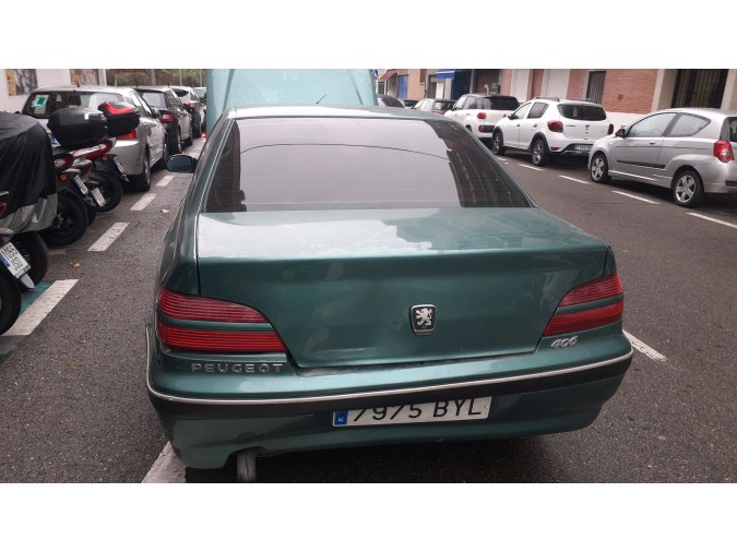 FARO ANTINIEBLA IZQUIERDO PEUGEOT 406 2002