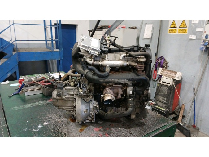 Motor PEUGEOT 406 2002