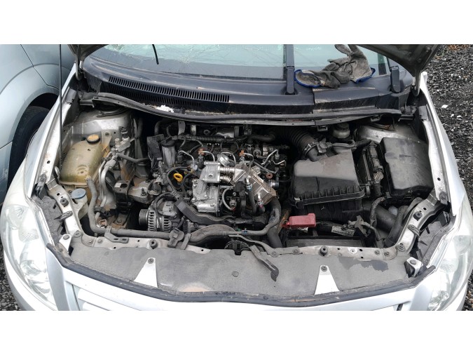 FARO ANTINIEBLA DERECHO TOYOTA AURIS 2011