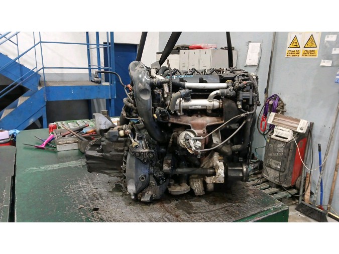 Motor CITROEN C5 2006