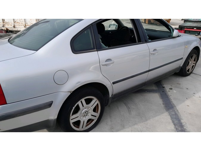 Intercooler VOLKSWAGEN PASSAT 1999