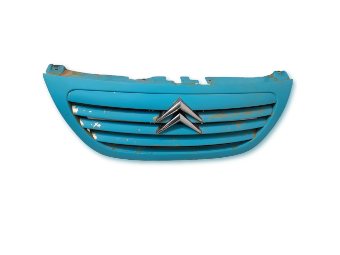 REJILLA DELANTERA CITROEN C3 2004