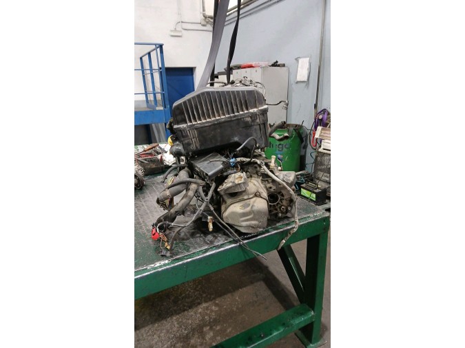 MOTOR CON ACCESORIOS Y CAJA DE CAMBIOS CITROEN C3 2004