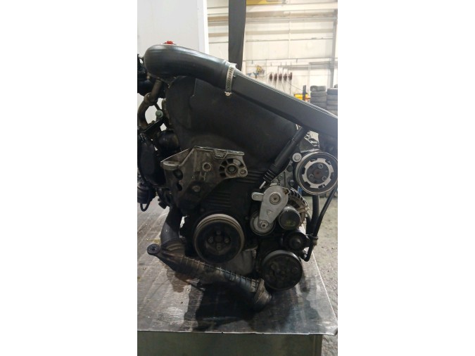 Motor VOLKSWAGEN GOLF 2001