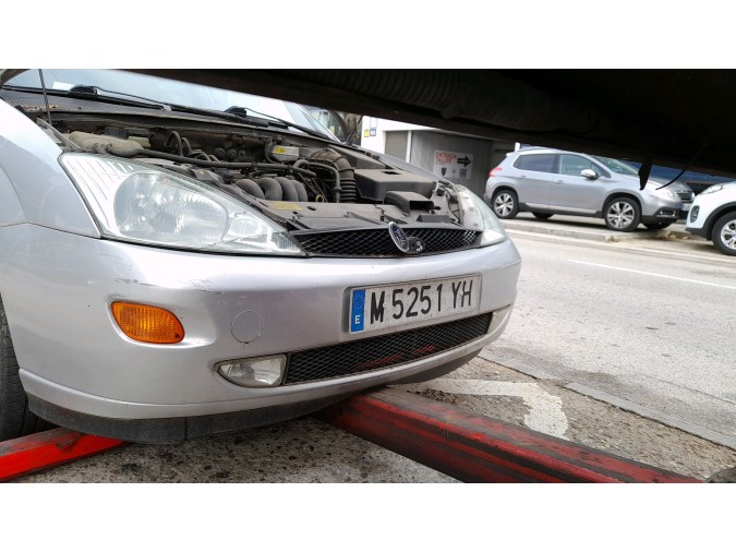 PANEL DELANTERO FORD FOCUS 1999