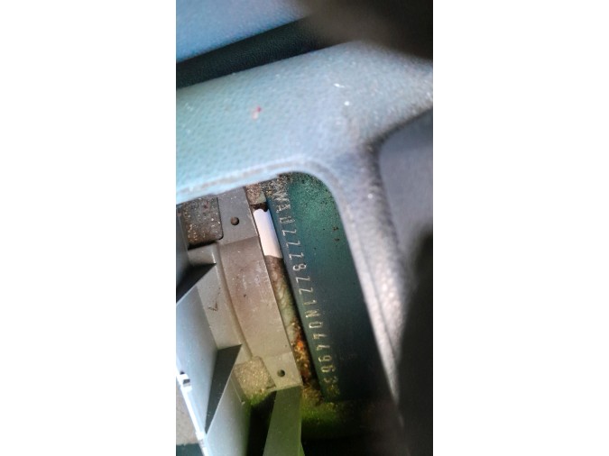 REJILLA DERECHA PARAGOLPES DELANTERO AUDI A2 2001