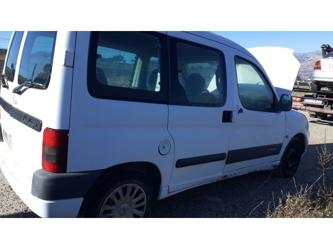 PARAGOLPES TRASERO CITROEN BERLINGO 2004