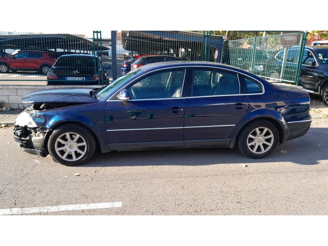 Cuadro instrumentos VOLKSWAGEN PASSAT 2003